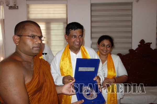 Commander Visits India