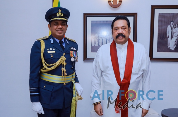 Newly Appointed Commander of the Air Force Calls on the Prime Minister