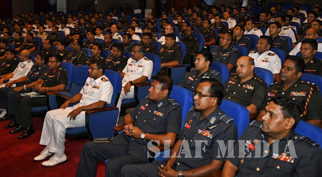Commander of the Air Force Addresses the DSCSC