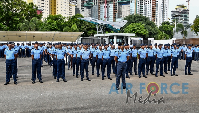 New Command Master Warrant Officer Takes Over Duties