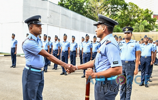 New Command Master Warrant Officer Takes Over Duties