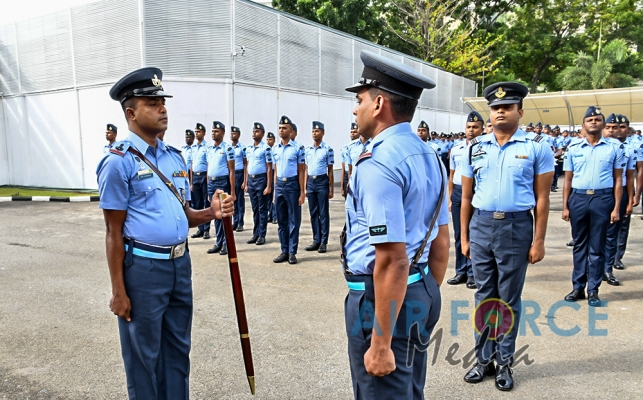 New Command Master Warrant Officer Takes Over Duties
