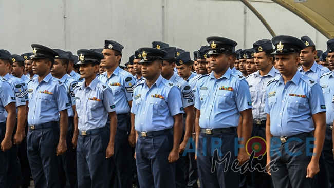 New Command Master Warrant Officer Takes Over Duties