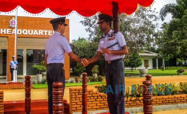 CHANGE OF COMMAND AT SLAF STATION SIGIRIYA