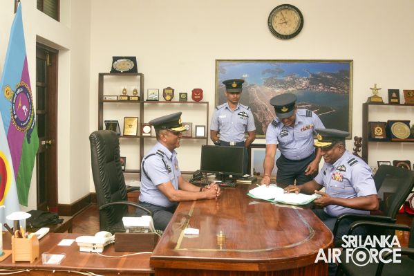 CHANGE
OF COMMAND AT SLAF ACADEMY CHINA BAY