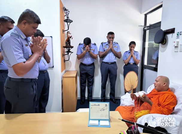 CHANGE OF
COMMAND SLAF STAION MIRIGAMA