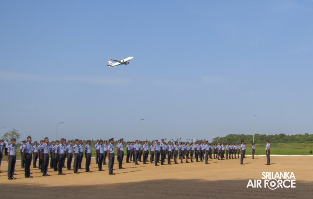 CHANGE OF COMMAND OF SLAF STATION BANDARANAIKE INTERNATIONAL AIRPORT KATUNAYAKE