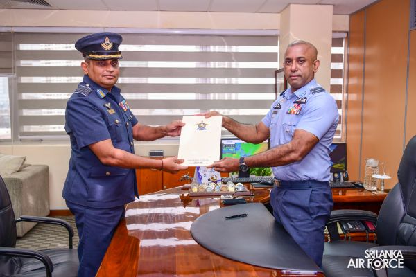 CHANGE OF COMMAND AT SLAF STATION MIRIGAMA