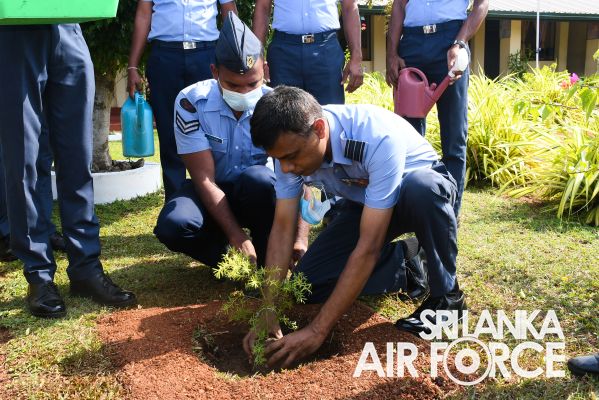 CHANGE OF COMMAND AT THE NO.2 MECHANICAL TRANSPORT REPAIR AND OVERHAUL WING SLAF BASE VAVUNIYA