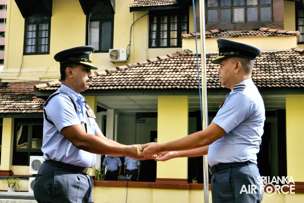 CHANGE
OF COMMAND AT SLAF STATION COLOMBO