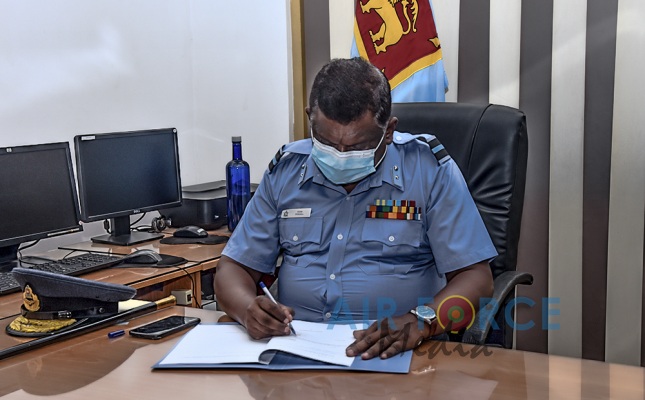 CHANGE OF COMMAND AT THE ELECTRONIC & TELECOMMUNICATION ENGINEERING WING, RATMALANA