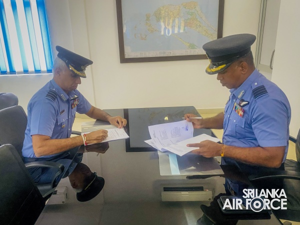 CHANGE OF COMMAND AT SLAF STATION PALALY