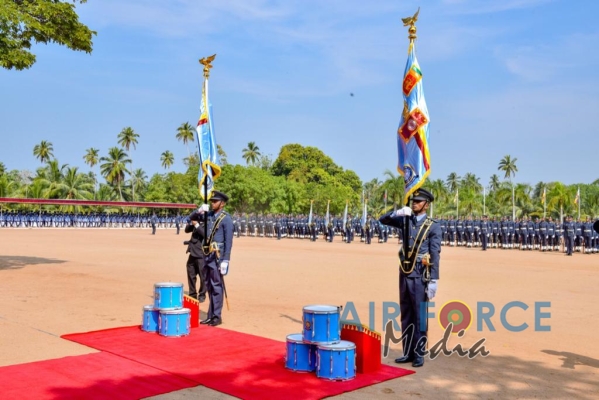 NO 5 AND 6
SQUADRONS HONOURED WITH THE PRESIDENT'S COLOUR
