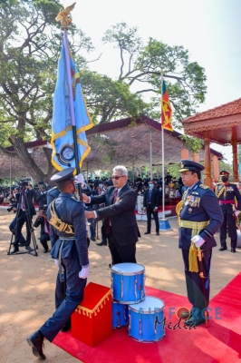 NO 5 AND 6
SQUADRONS HONOURED WITH THE PRESIDENT'S COLOUR