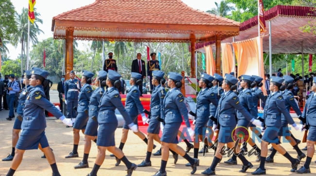 NO 5 AND 6
SQUADRONS HONOURED WITH THE PRESIDENT'S COLOUR