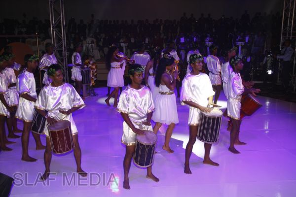 SLAF
Sports Stars Shine at Colors Night