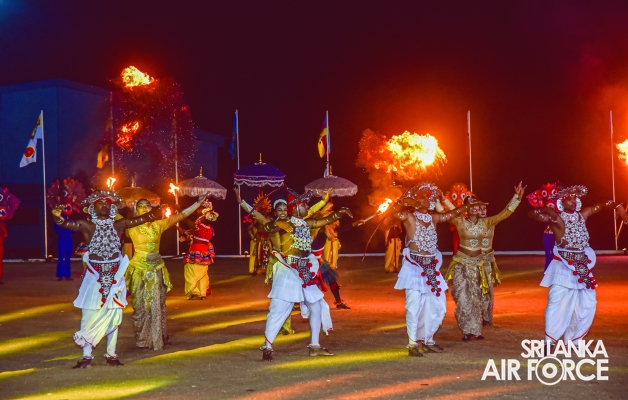SUNSET
COMMISSIONING PARADE AT SLAF ACADEMY CHINA BAY