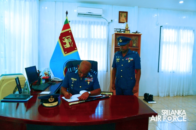 COMMANDER’S INSPECTION AT SLAF STATION WEERAWILA