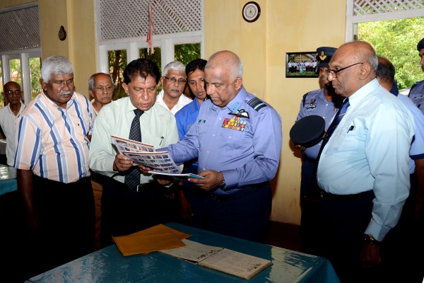 Commander Visits Slesa Elders Home Katana