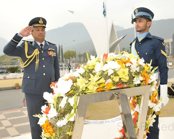 Commander of the Sri Lanka Air Force Visits Pakistan