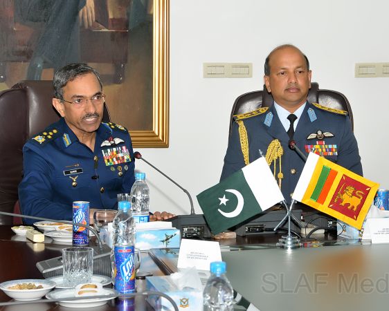 Commander of the Sri Lanka Air Force Visits Pakistan