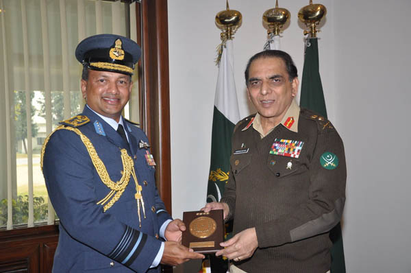 Commander of the Sri Lanka Air Force Visits Pakistan