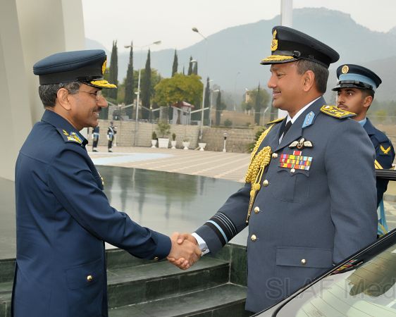 Commander of the Sri Lanka Air Force Visits Pakistan