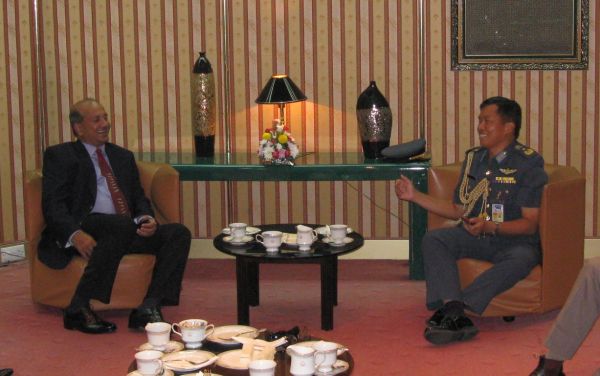 ගුවන් හමුදාපති බ්රයිඩෙක්ස් 2011 ප්රදර්ශනයට ආරාධනා ලබයි