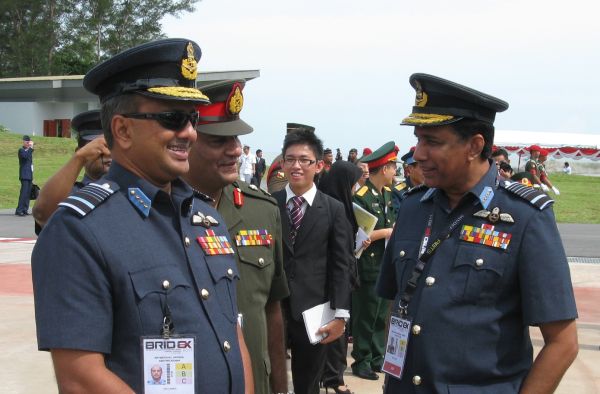 ගුවන් හමුදාපති බ්රයිඩෙක්ස් 2011 ප්රදර්ශනයට ආරාධනා ලබයි