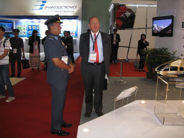 ගුවන් හමුදාපති බ්රයිඩෙක්ස් 2011 ප්රදර්ශනයට ආරාධනා ලබයි