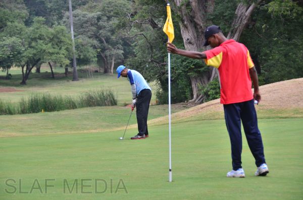 Leading Aircraftsman Sachith Madushanka wins Commander’s Trophy Golf Tournament 2014