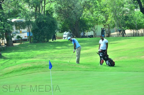 Leading Aircraftsman Sachith Madushanka wins Commander’s Trophy Golf Tournament 2014