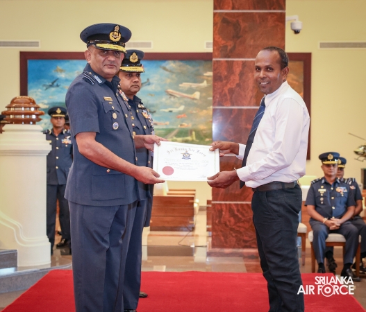AWARDING CEREMONY OF CERTIFICATES OF COMMENDATION AND QUALIFICATION INSIGNIA
