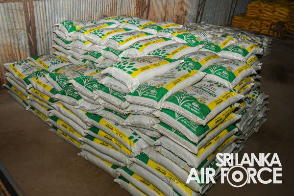 FIRST STOCK OF ORGANIC FERTILIZER PRODUCED BY SRI LANKA AIR FORCE REGIMENT TRAINING SCHOOL VANNI HANDED OVER TO CEYLON FERTILIZ