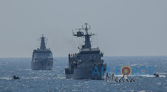 CONEX-21
SUCCESSFULLY CONCLUDES IN WESTERN SEAS