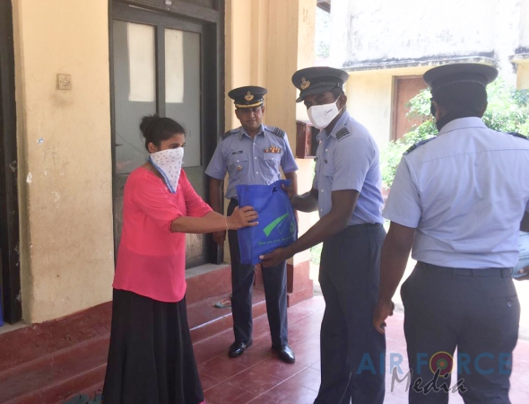 E &TE Wing at SLAF Base Ratmalana Conducts Community Service Project in View of 31st Anniversary