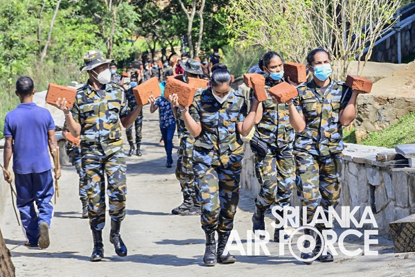 SLAF COMBAT TRAINING SCHOOL DIYATALAWA CONDUCTS COMMUNITY SERVICE PROJECTS IN LINE WITH WELIOYA OUT DOOR EXERCISE