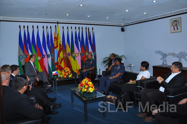 Minister of Foreign Affairs of The Czech Republic calls on The
Commander Of The Air Force