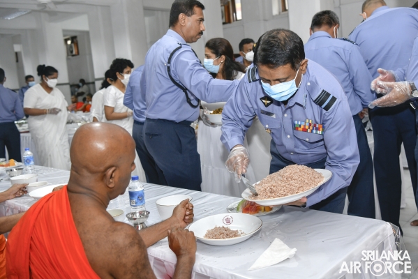 SLAF
CONDUCTS ANNUAL RELIGIOUS CEREMONY AT THE TEMPLE OF THE SACRED TOOTH IN
KANDY