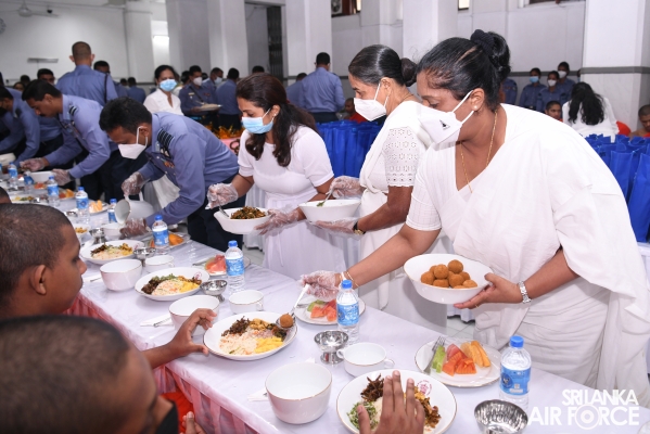 SLAF
CONDUCTS ANNUAL RELIGIOUS CEREMONY AT THE TEMPLE OF THE SACRED TOOTH IN
KANDY