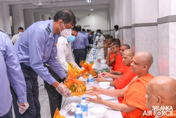 SLAF
CONDUCTS ANNUAL RELIGIOUS CEREMONY AT THE TEMPLE OF THE SACRED TOOTH IN
KANDY
