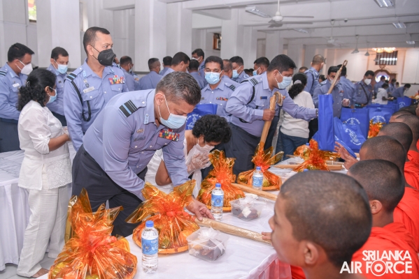 SLAF
CONDUCTS ANNUAL RELIGIOUS CEREMONY AT THE TEMPLE OF THE SACRED TOOTH IN
KANDY
