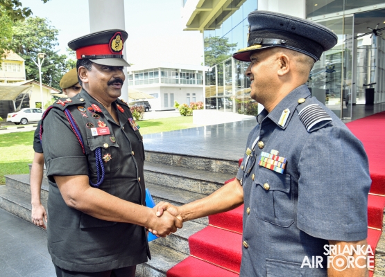 COMMANDANT OF THE DEFENCE SERVICES COMMAND AND STAFF COLLEGE CALLS ON THE COMMANDER