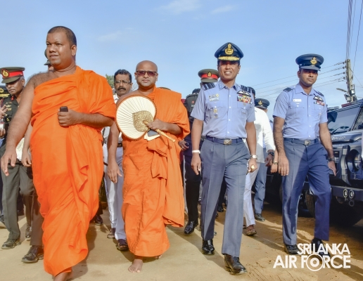 SLAF COMMANDER ATTENDS THE RELIC ENSHRINEMENT CEREMONY AT HISTORICAL DEEGAWAPIYA STUPA