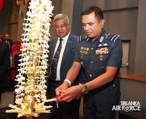 SLAF
COMMANDER ATTENDS 10TH DESHAMANYA GENERAL DENNIS PERERA ORATION