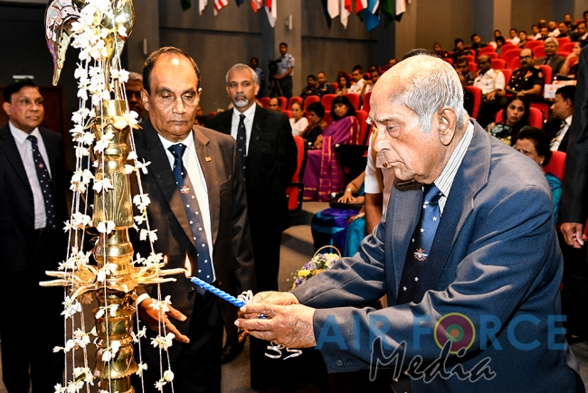 Commander delivers General Deshamanya Denis Perera Memorial Oration 2019