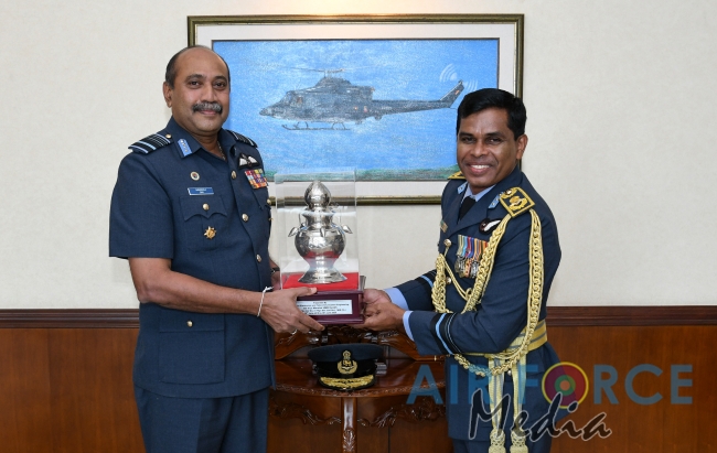 Director Electronics and Telecommunication Engineering Bids Adieu to the Sri Lanka Air Force