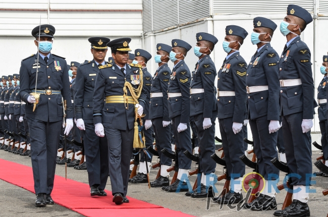 Director Electronics and Telecommunication Engineering Bids Adieu to the Sri Lanka Air Force