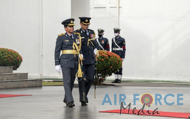 Director Electronics and Telecommunication Engineering Bids Adieu to the Sri Lanka Air Force