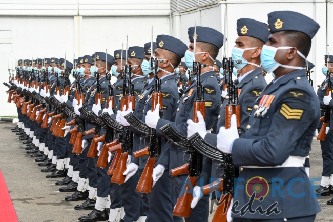 Director Electronics and Telecommunication Engineering Bids Adieu to the Sri Lanka Air Force